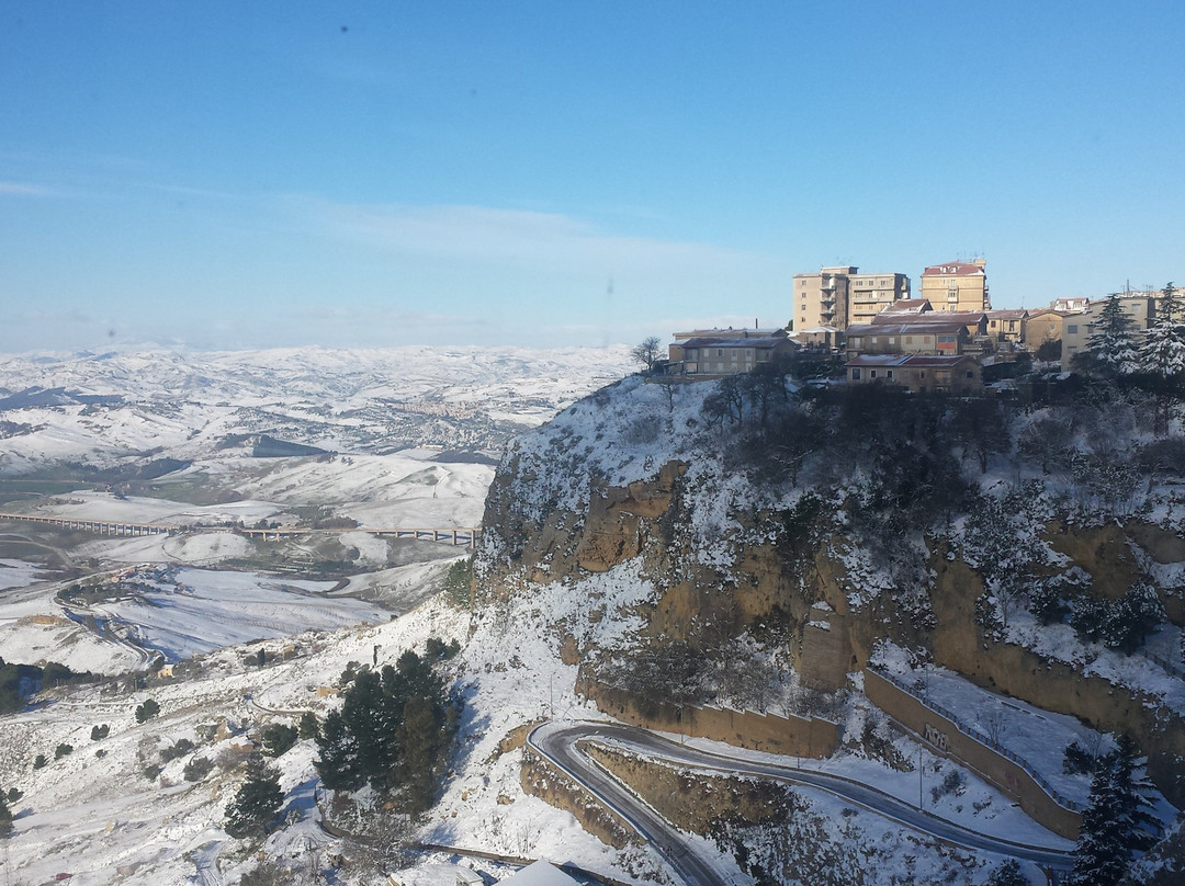 Santuario del SS. Crocifisso di Papardura-Enna必去景点