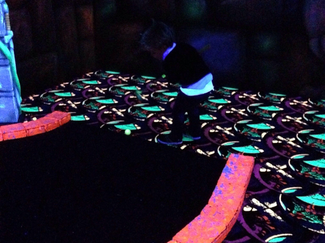 Glowgolf Arcen-Arcen必去景点