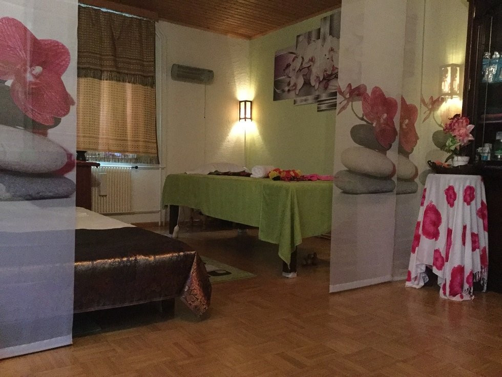 Orachorn Thai Massage & Spa-Reinach必去景点