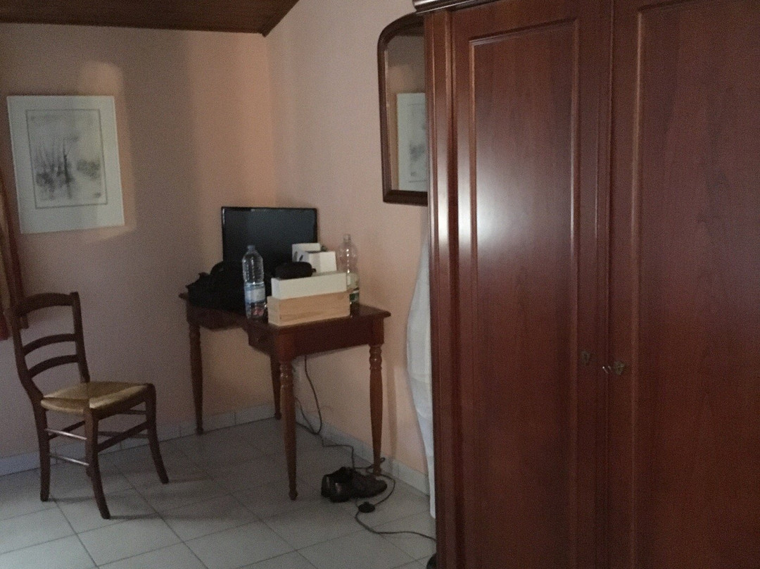 瑞莱斯利斯塔克酒店主图