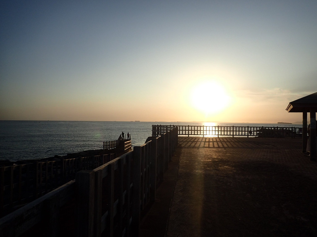 Katsuyama Beach景点图片