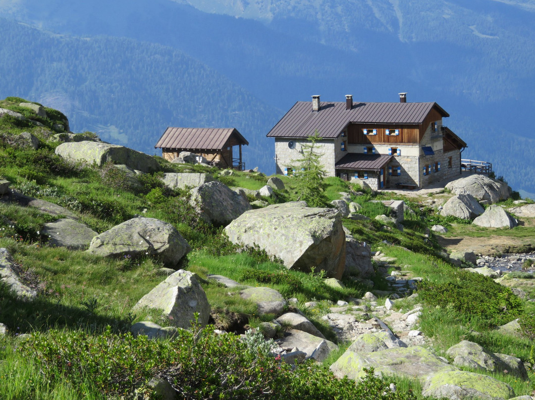 Rifugio Stavel ''Francesco Denza''景点图片