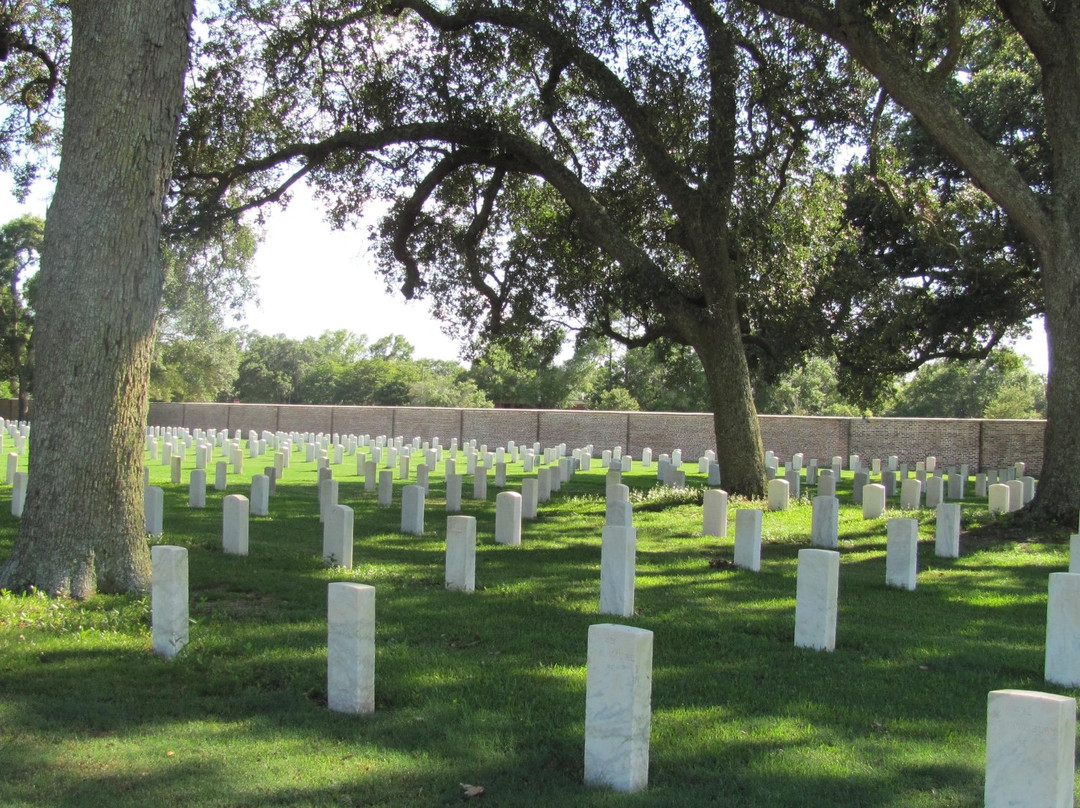 Barrancas National Cemetery景点图片