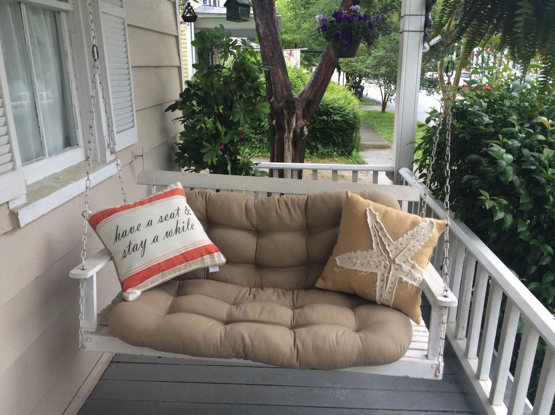 The Captain's Stay主图