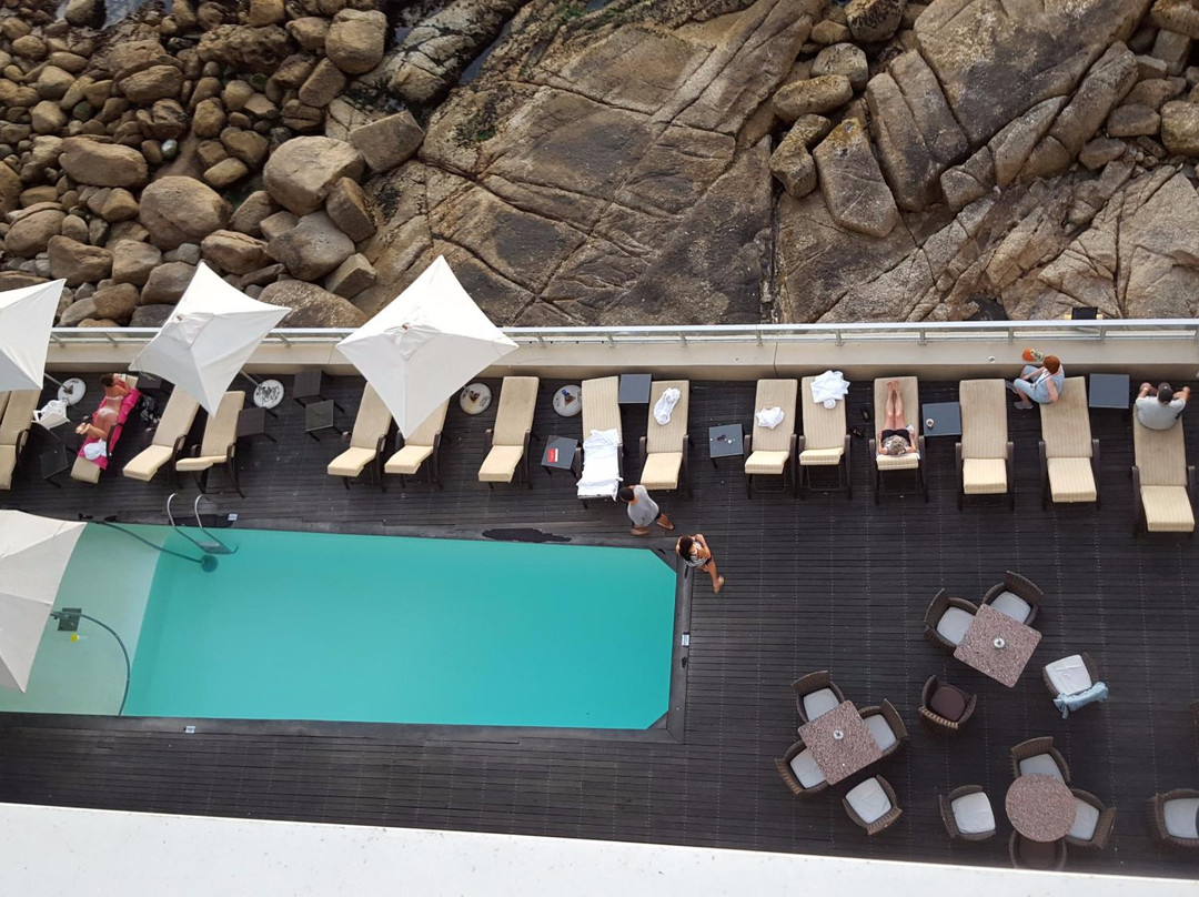 The Ambassador Hotel主图