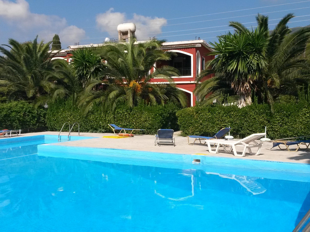 Sunny Dreams Apartments Ipsos