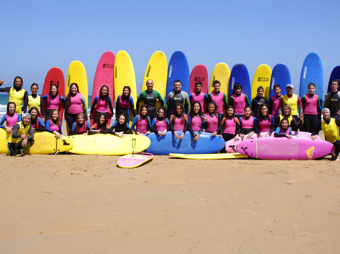 Escuela de Surf La Isla Santa Marina景点图片