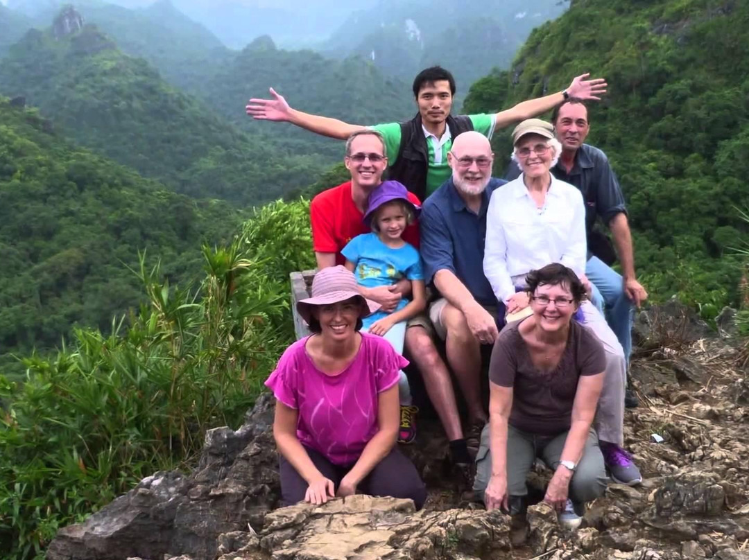 Cat Ba Tours景点图片