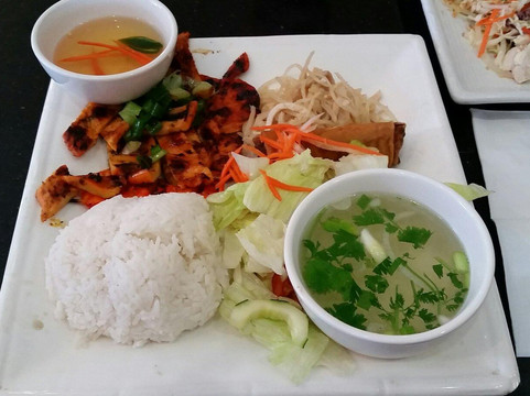 Pho Saigon Bay Restaurant