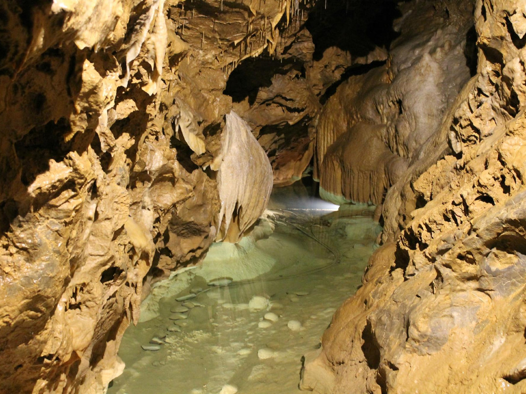 Grotte de Comblain景点图片