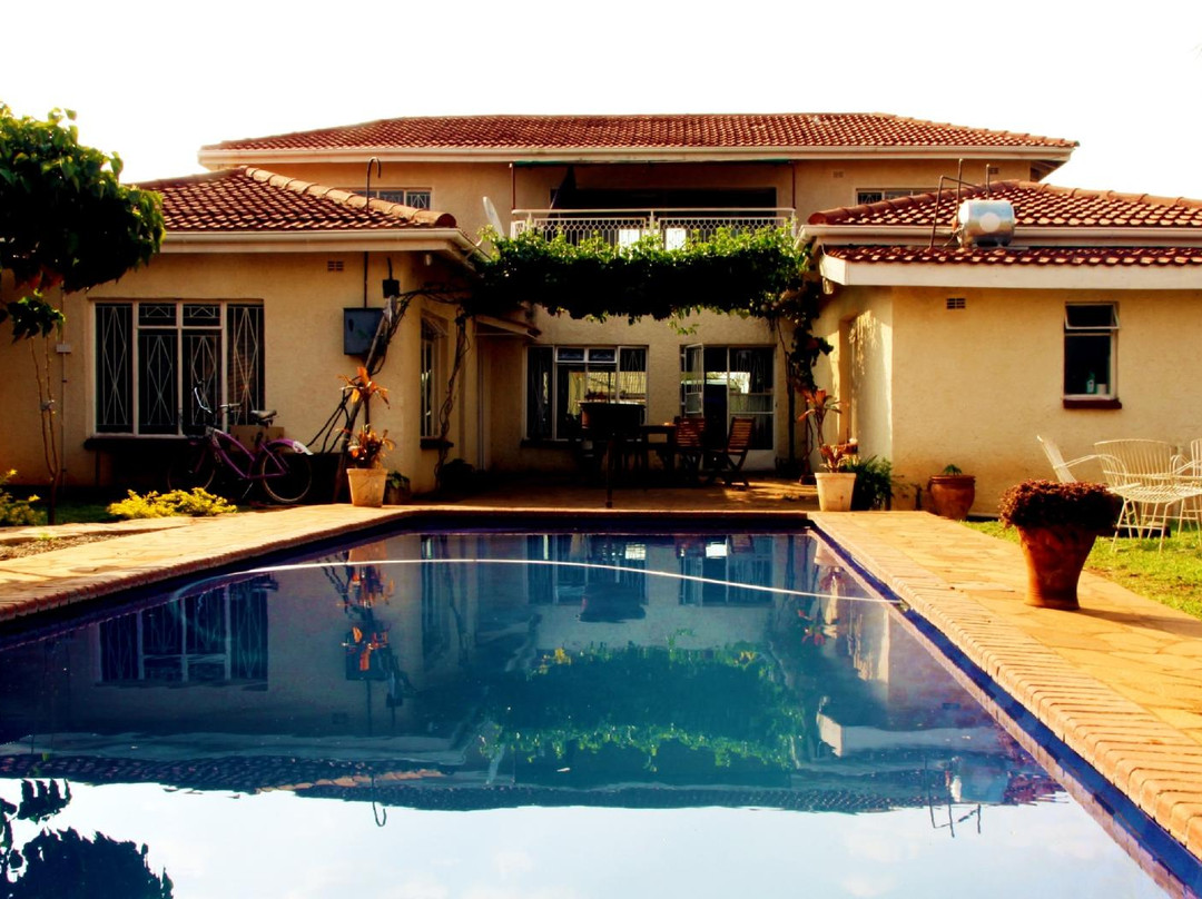 Mazowe酒店住宿-辛巴哈拉雷民宿