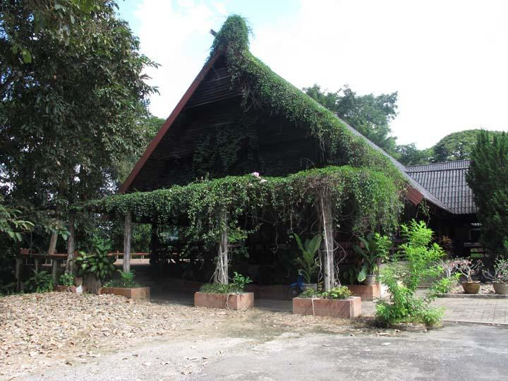 Roong Aroon Hot Springs Spa Resort主图
