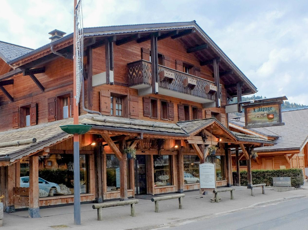 Essert-Romand餐馆和美食-L'Alpage Restaurant