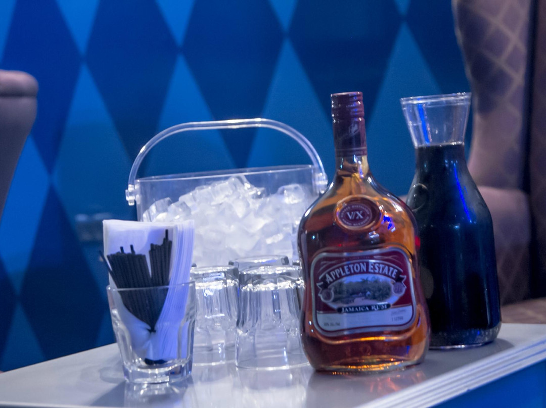 Fiction Nightclub-金斯敦必去景点