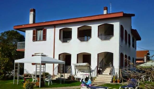 Marina di Ardea酒店住宿-La Villa dei Parchi