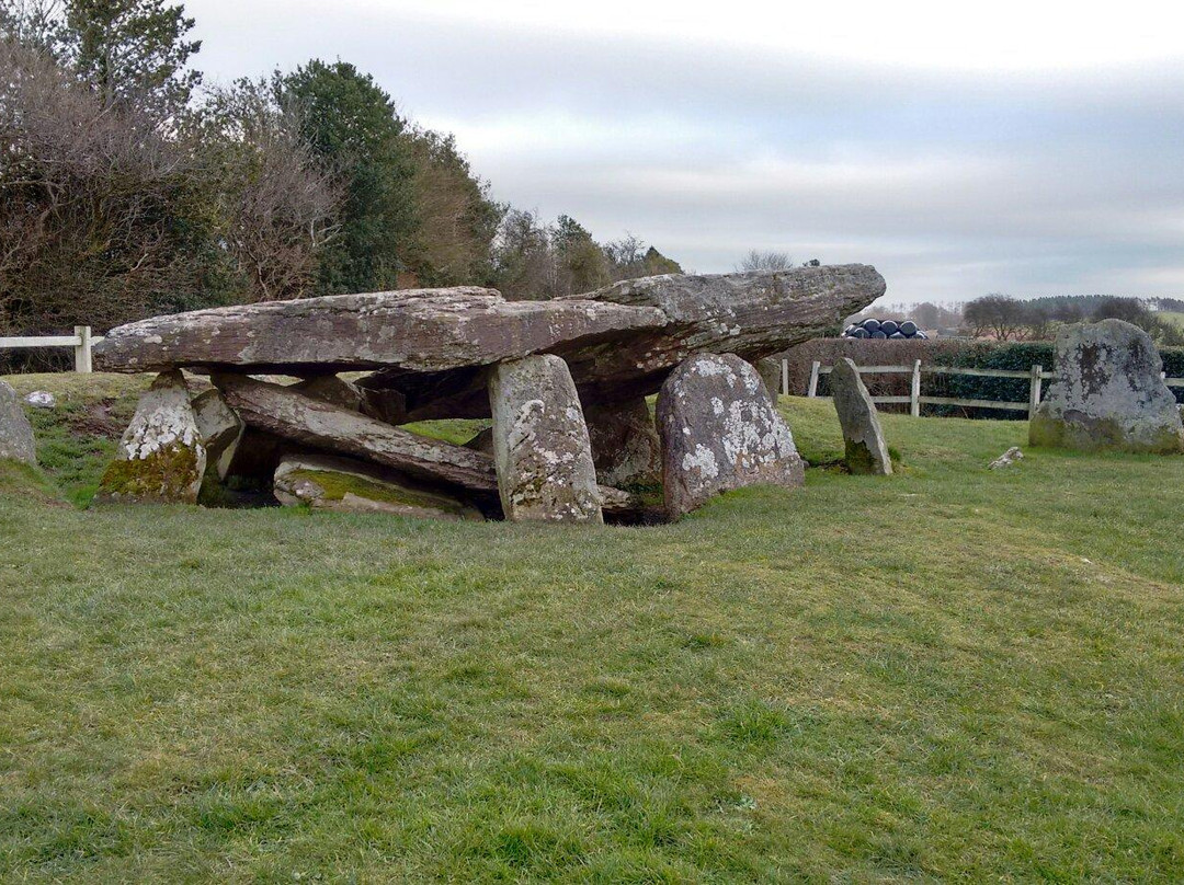 Arthur's Stone景点图片