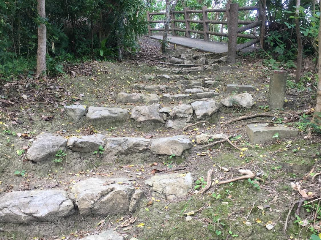 King Gihon's Grave景点图片