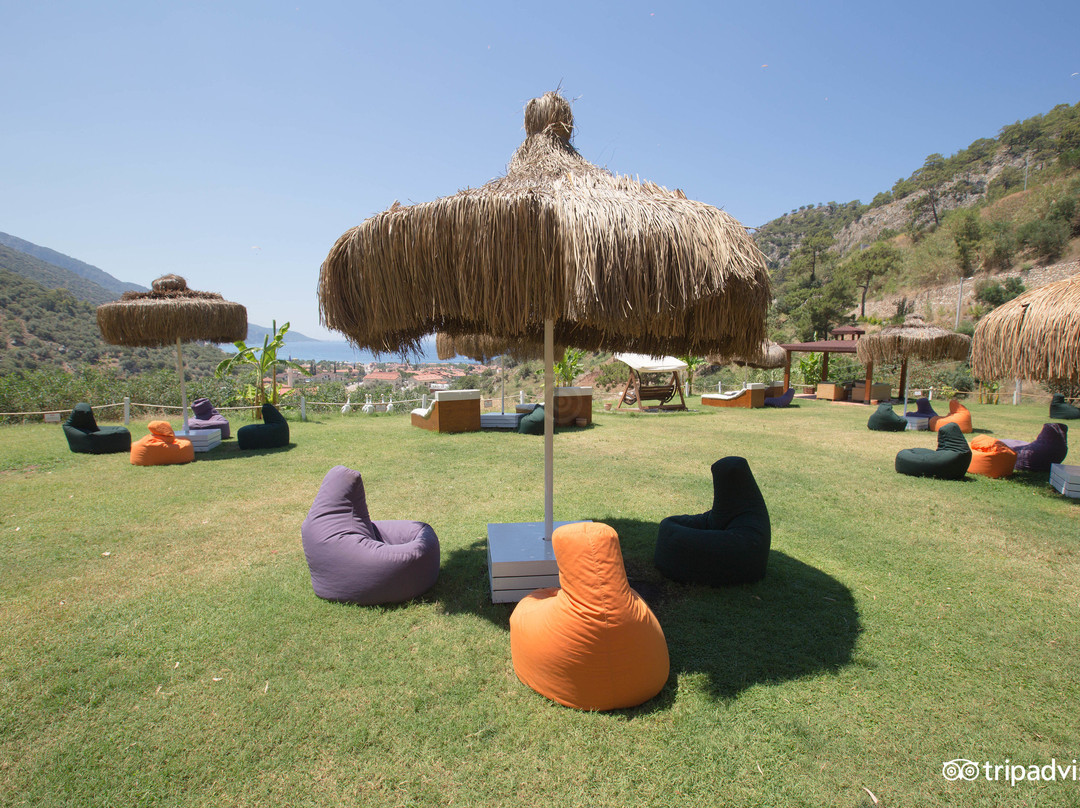 Manaspark Deluxe Hotel