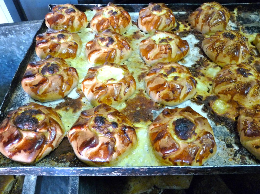 Nadur餐馆和美食-Mekren Bakery