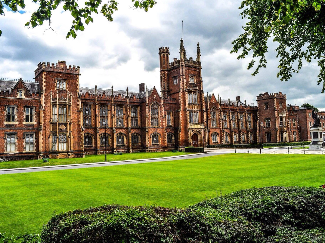 Queen's University景点图片