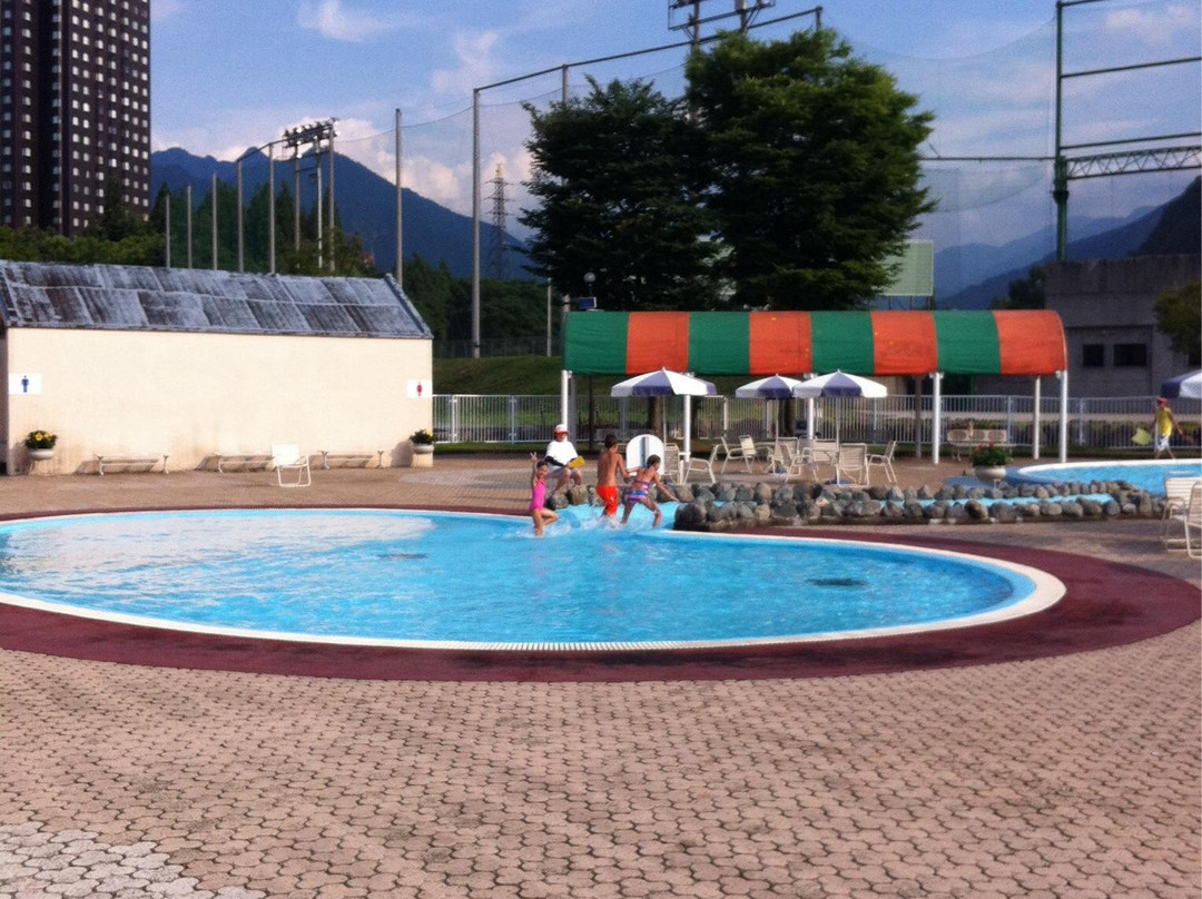 Leisure Pool Aurora-汤泽町必去景点
