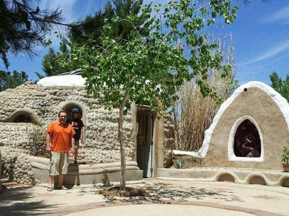 Cal Earth Homes-希斯皮里亚必去景点