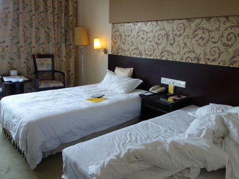 云南滇池大酒店主图