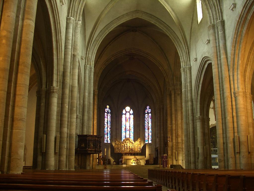 Cathédrale Notre-Dame du Glarier-锡永必去景点