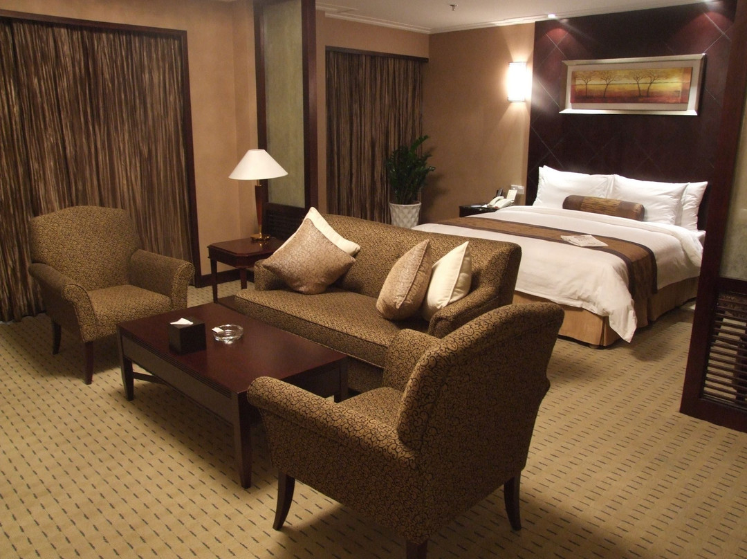 蓝海大饭店(青岛石老人海水浴场国际会展中心店)主图