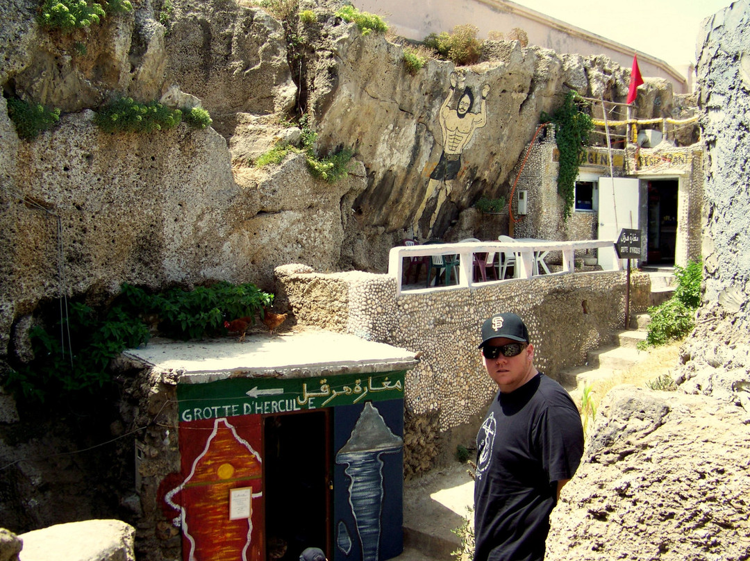 赫拉克勒斯洞穴-丹吉尔必去景点