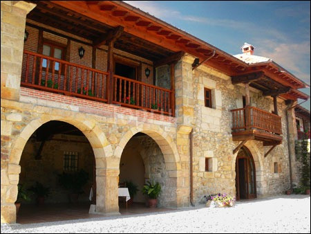 Villanueva de la Pena旅游攻略图片