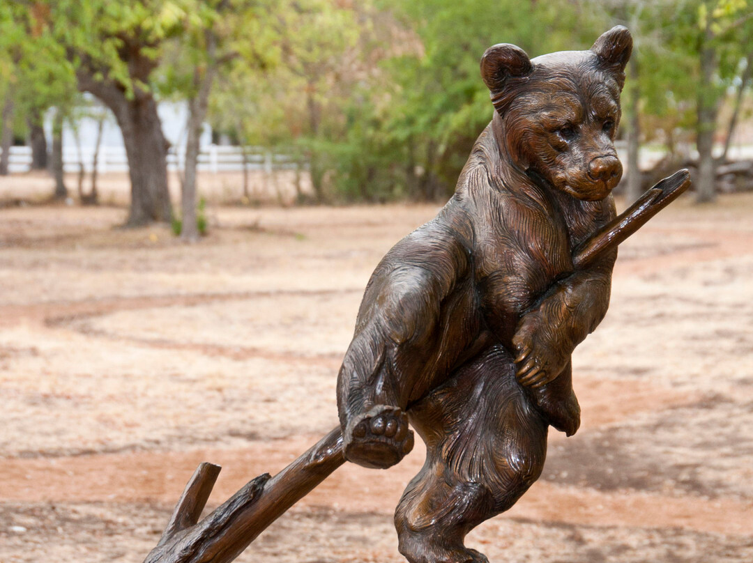 Salado Sculpture Garden-Salado必去景点