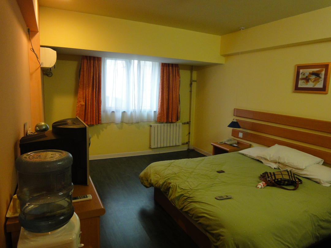 如家酒店.neo(郑州火车站二七广场地铁站店)主图