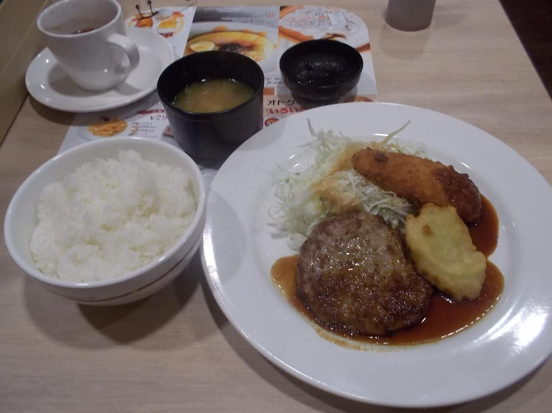 ガスト 松戸駅東口店