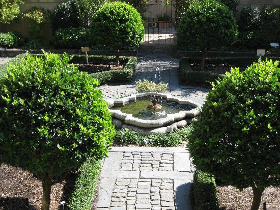 Owens-thomas House & Slave Quarters-萨凡纳必去景点