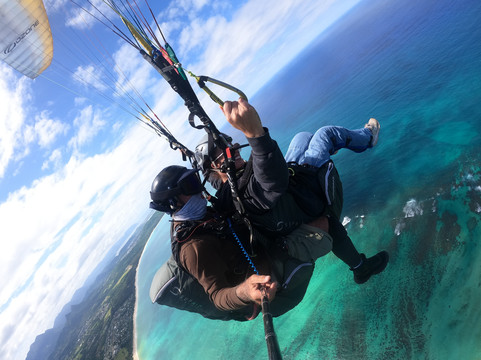 O'ahu Hawaii Tandem Paragliding-威玛纳诺必去景点