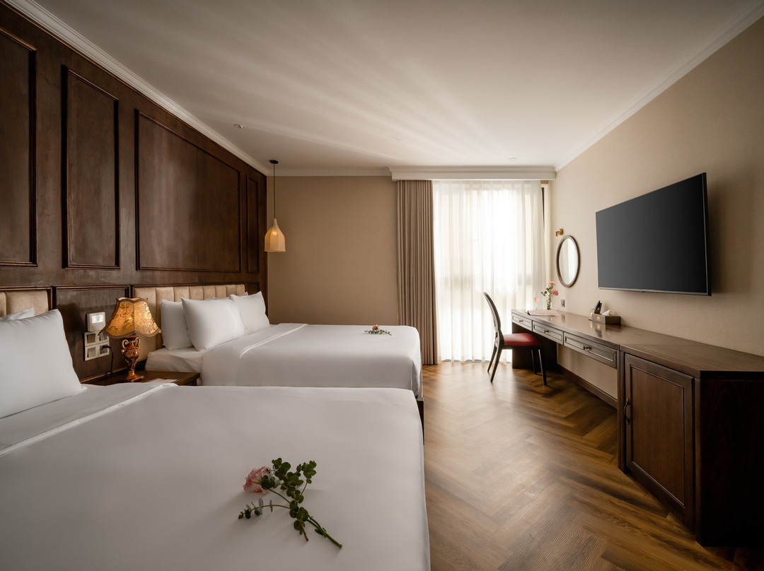 Golden Lotus Luxury Hotel