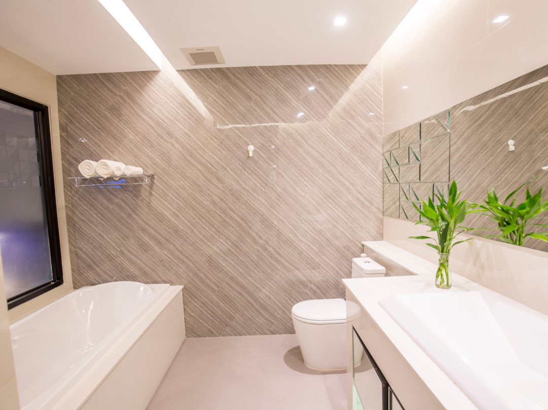 The Crystal Hotel Buriram主图
