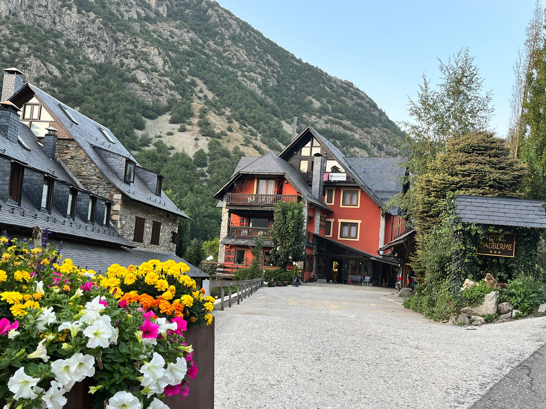 毛贝尔梅酒店主图