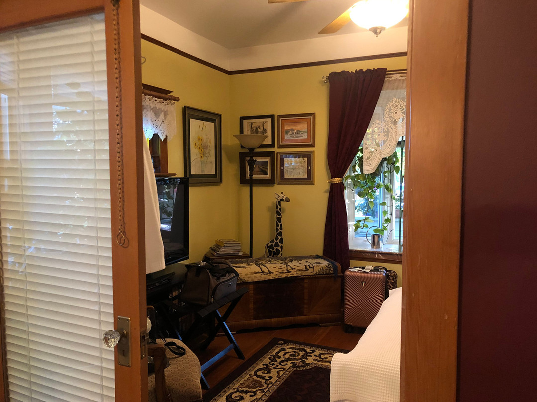 Phoenix House B&B主图