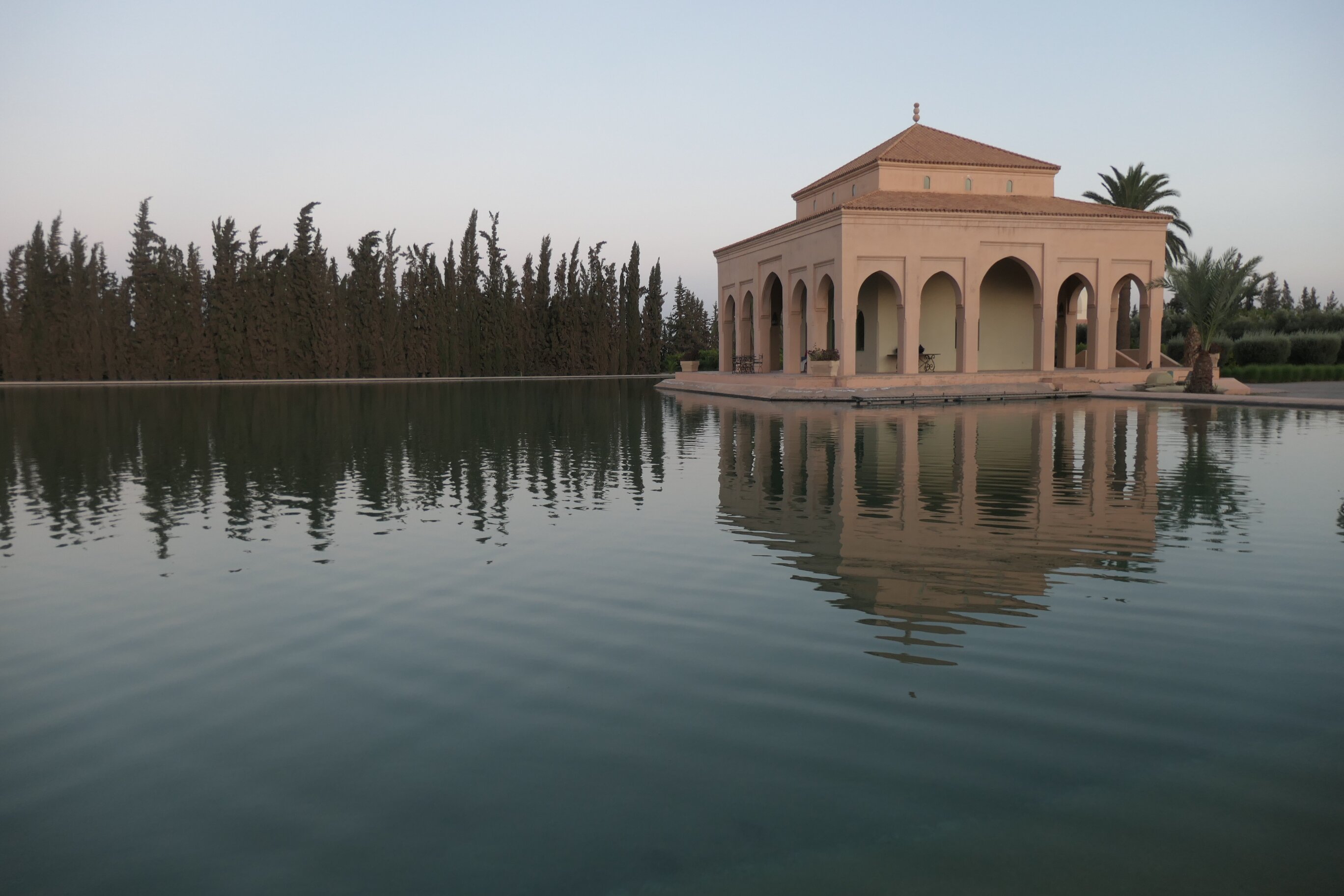 Palais Claudio Bravo-官方