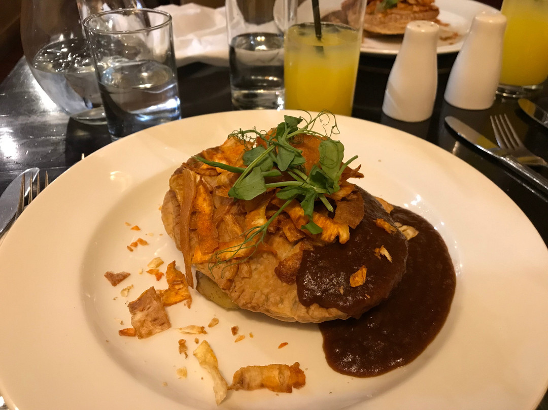 Uplawmoor Hotel主图