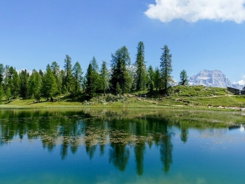 Lago di Federa-科尔蒂纳丹佩佐必去景点