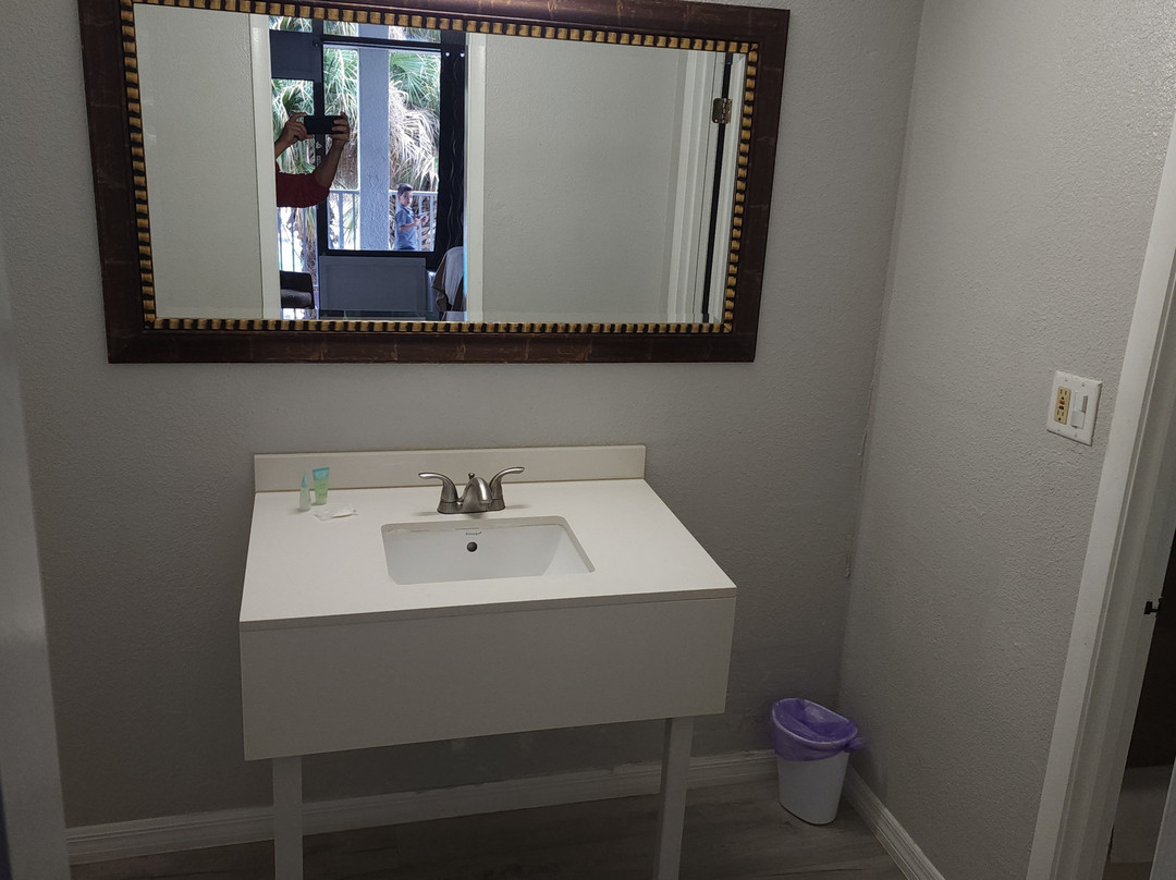 Heritage Park Inn主图