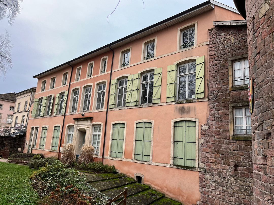 Quartier du Chapitre-埃皮纳勒必去景点