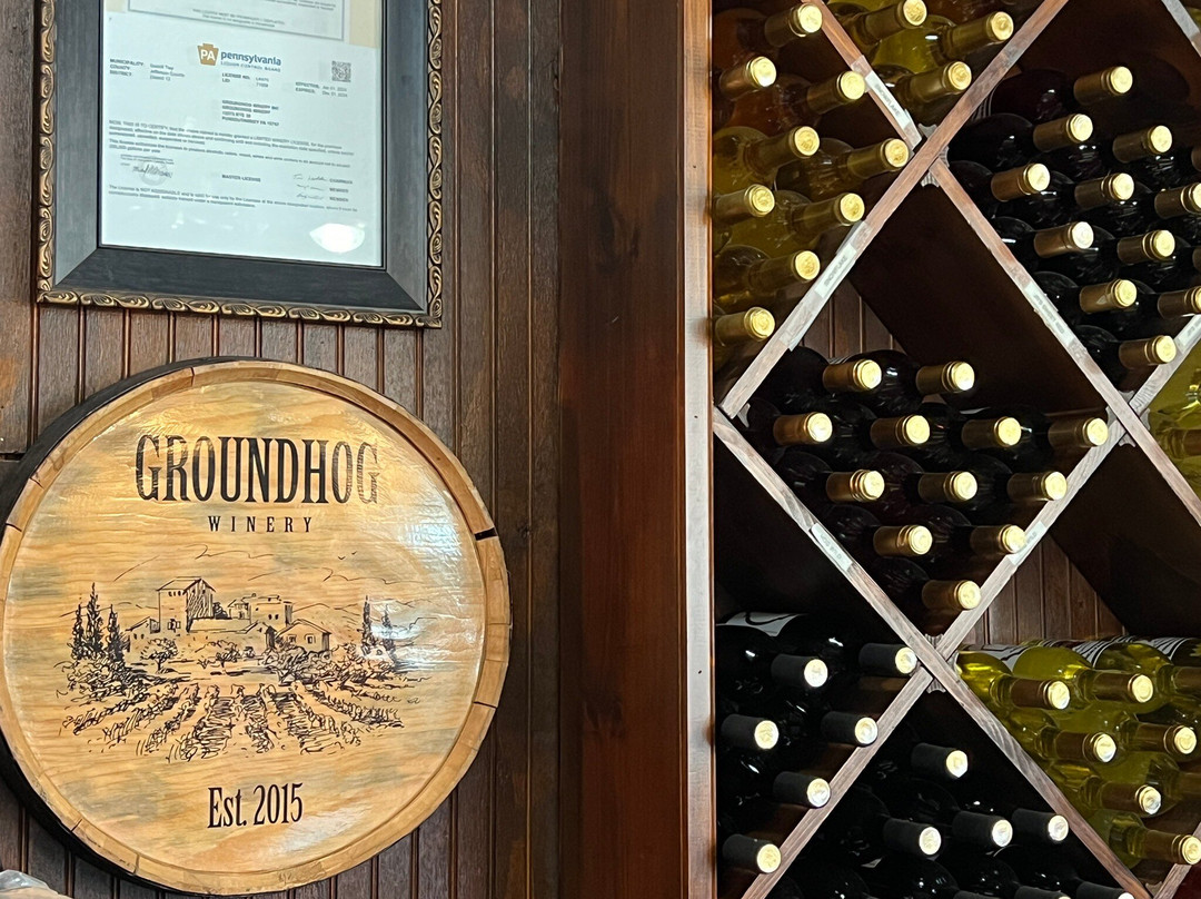 Groundhog Winery景点图片