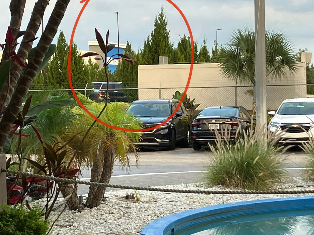 华美达港威酒店主图