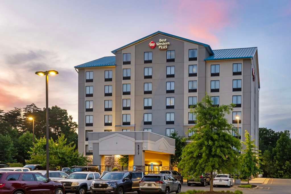 Best Western Plus Thornburg Inn & Suites主图