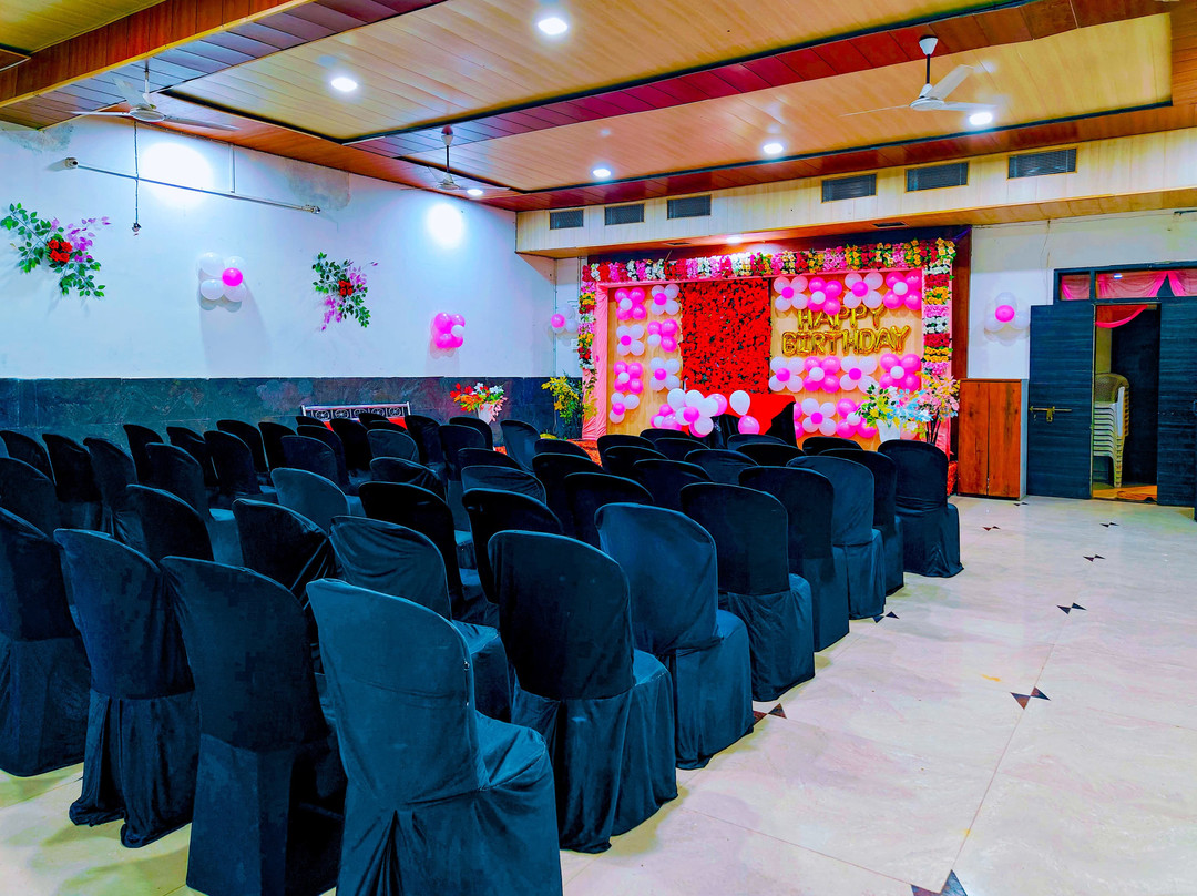 Hotel Vatika Inn主图