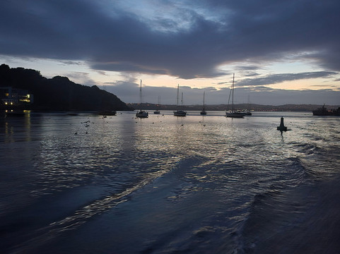 Funfish Trips-布里克瑟姆必去景点